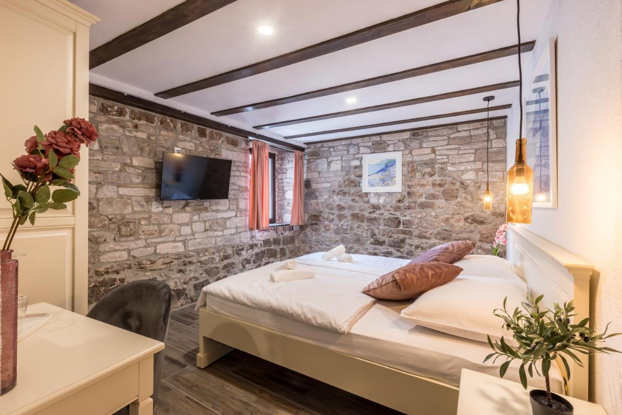 Old Town B&B Rooms Matusko Split Exterior photo