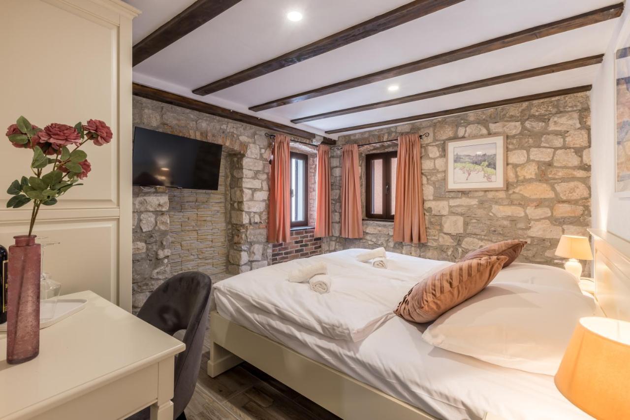 Old Town B&B Rooms Matusko Split Exterior photo