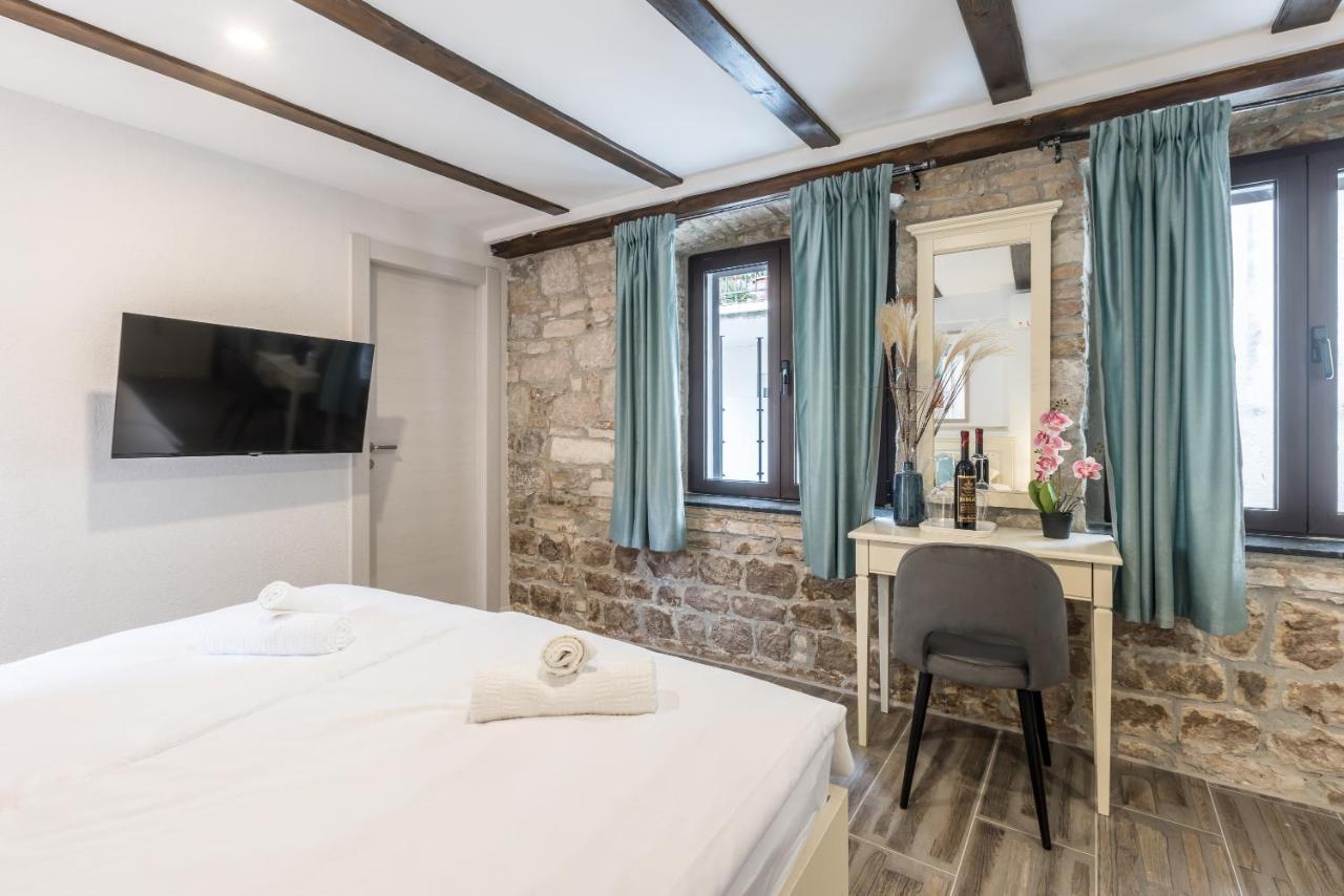 Old Town B&B Rooms Matusko Split Exterior photo